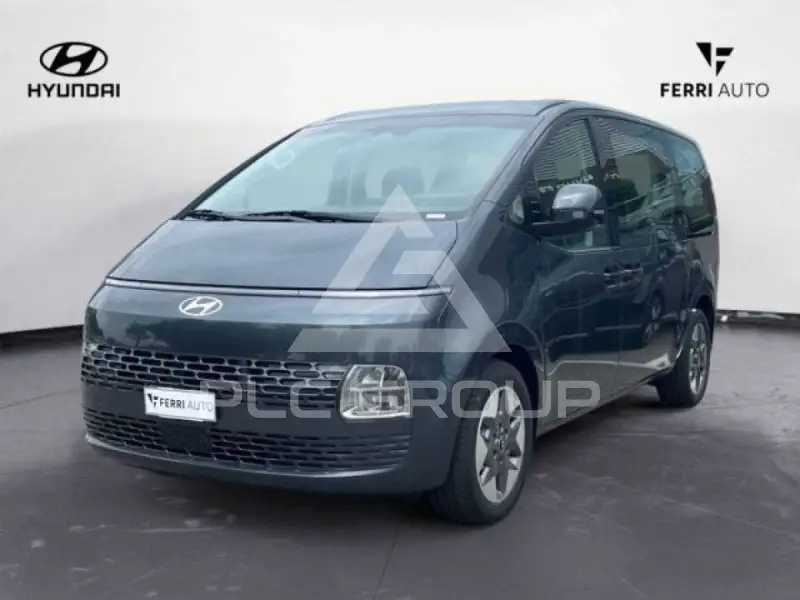 2026 Hyundai Staria