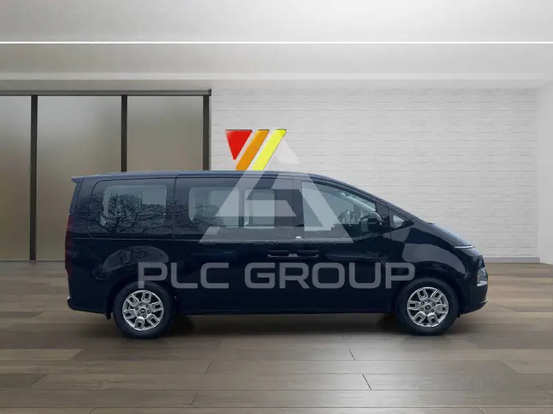 2026 Hyundai Staria