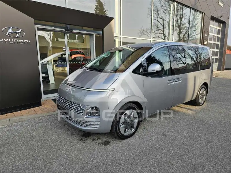 2026 Hyundai Staria
