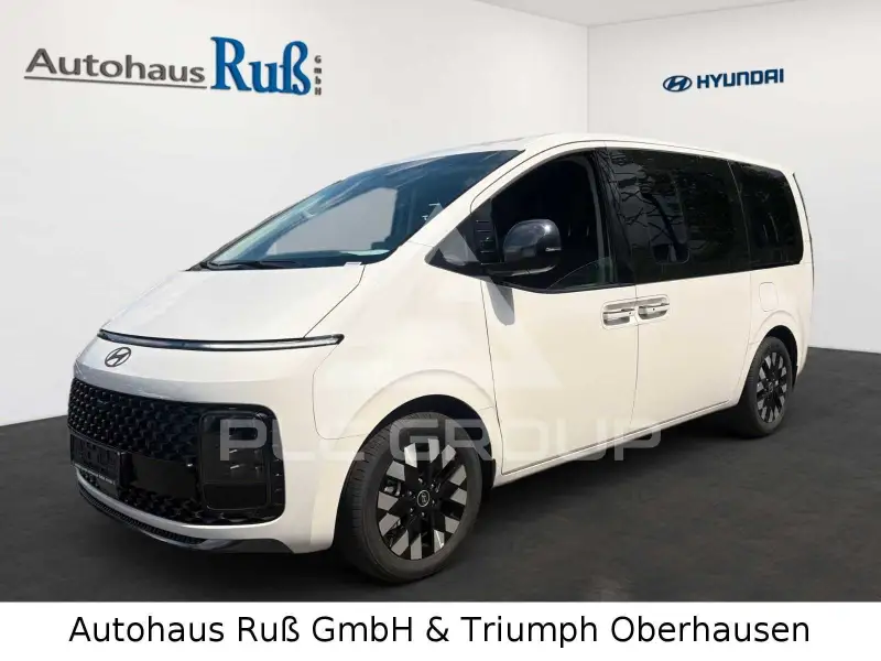 2026 Hyundai Staria