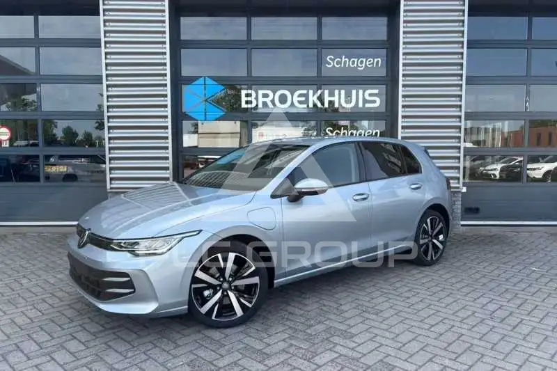 2026 Volkswagen GOLF