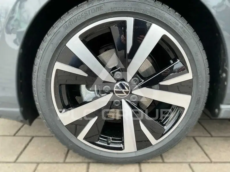 2026 Volkswagen GOLF