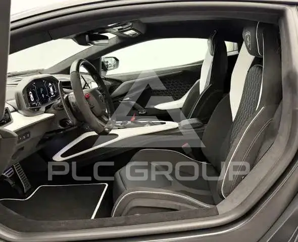 2026 Lamborghini Revuelto