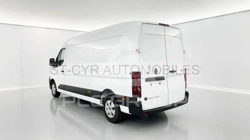 2026 Renault Master