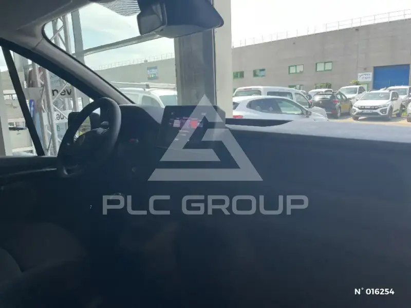 2026 Renault Trafic