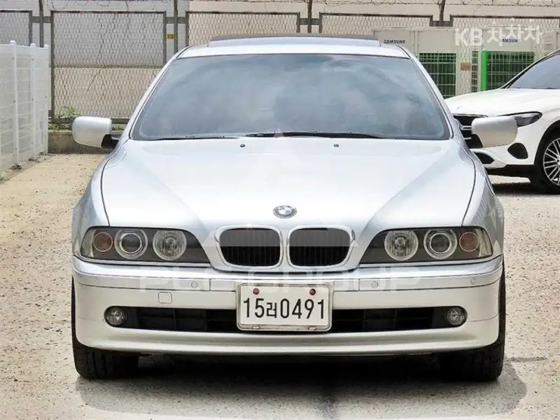 2002 BMW 5 Series