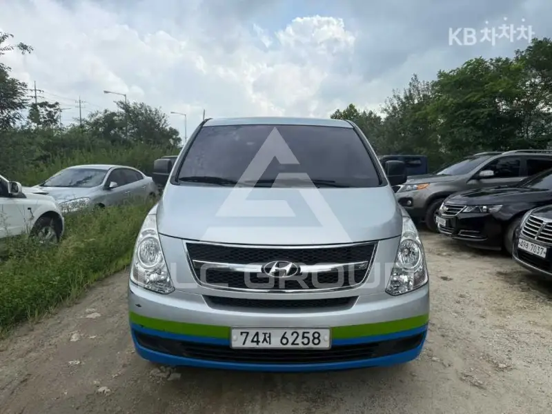 2009 Hyundai Starex