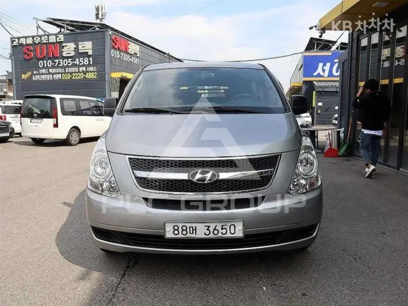 2010 Hyundai Starex