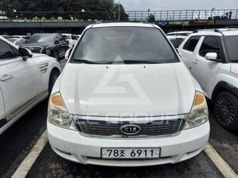 2010 KIA Carnival
