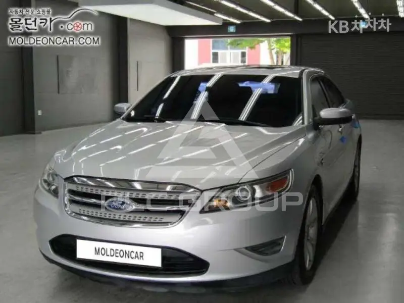 2010 Ford Taurus