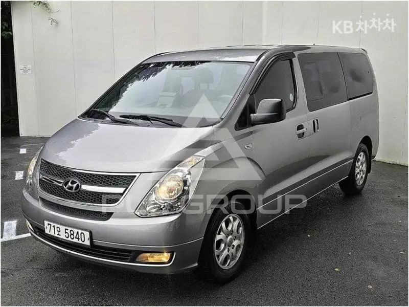 2011 Hyundai Starex
