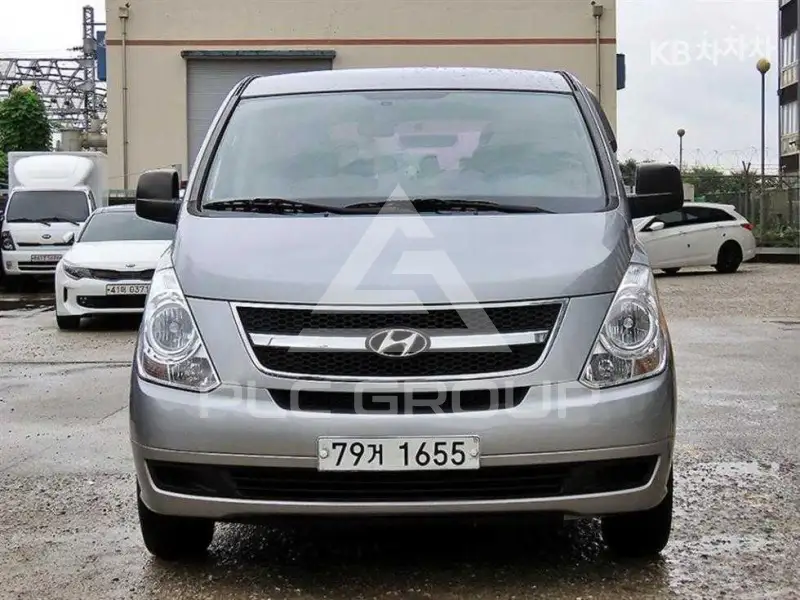2011 Hyundai Starex
