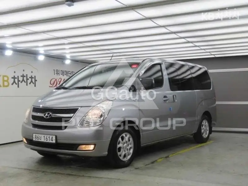 2011 Hyundai Starex