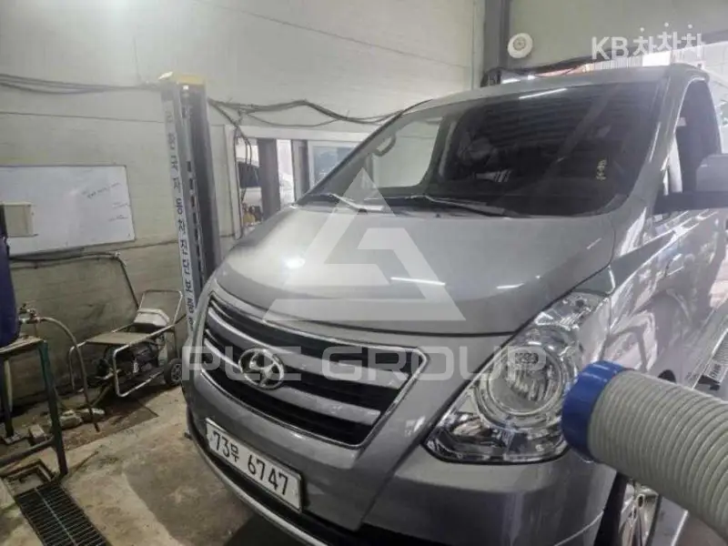 2011 Hyundai Starex