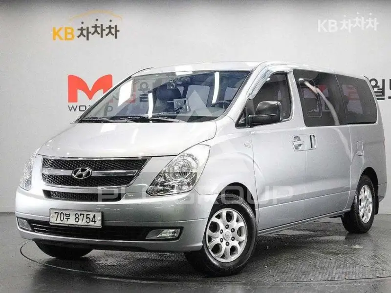 2011 Hyundai Starex