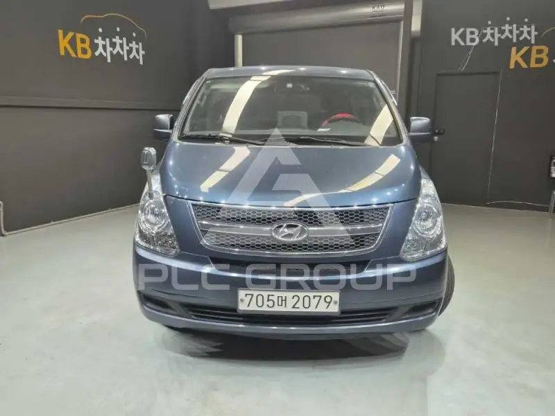 2011 Hyundai Starex