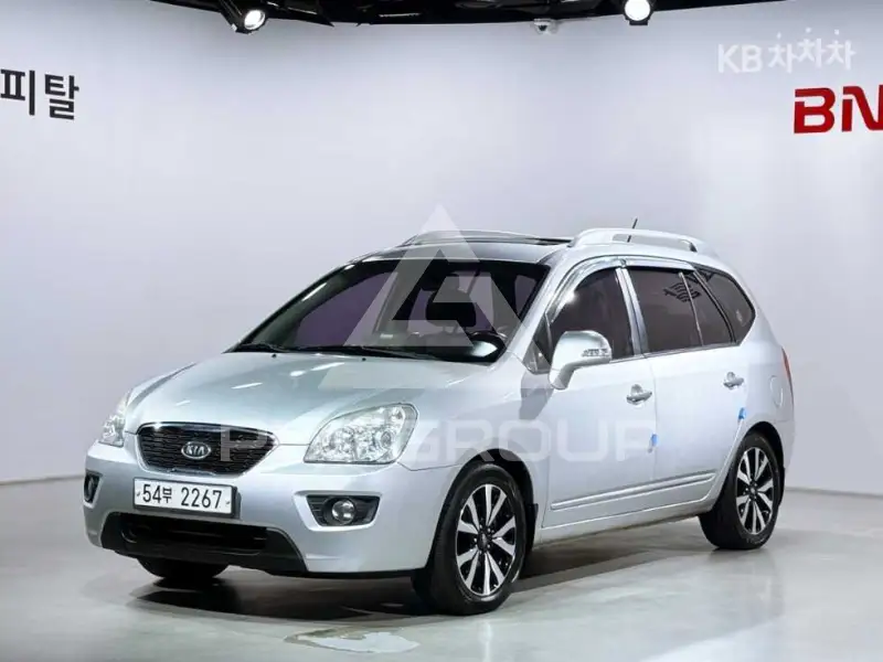 2011 KIA Carens