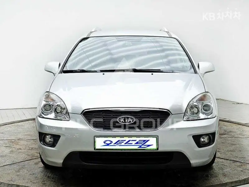 2011 KIA Carens