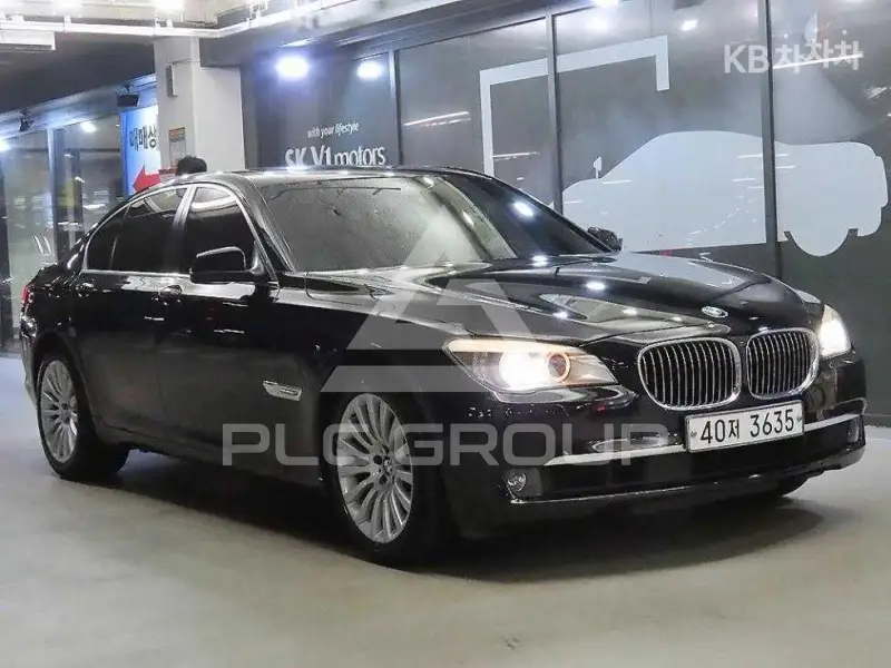 2012 BMW 7 Series