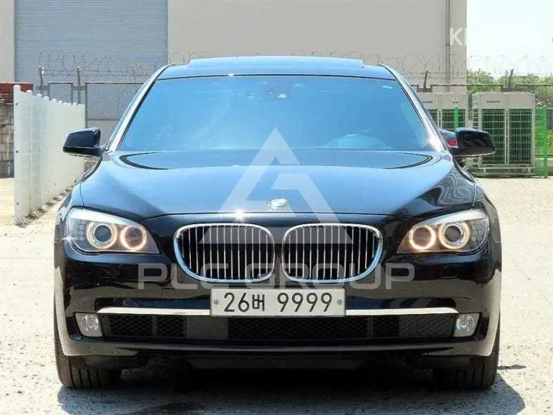 2012 BMW 7 Series