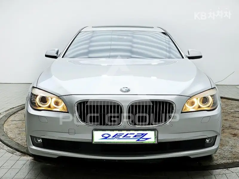 2012 BMW 7 Series