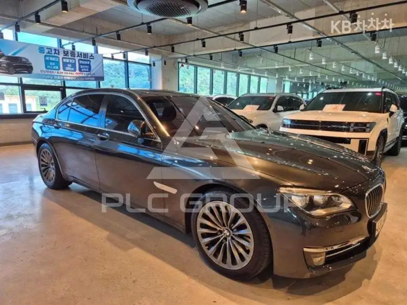 2012 BMW 7 Series