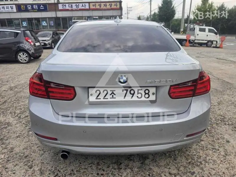 2012 BMW 3 Series