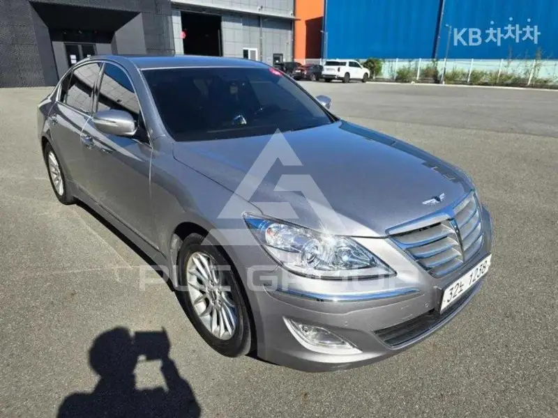2012 Hyundai Genesis