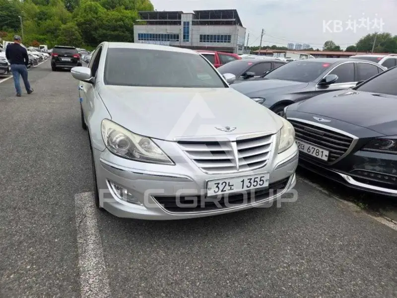 2012 Hyundai Genesis