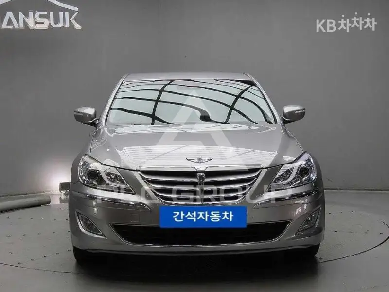 2012 Hyundai Genesis