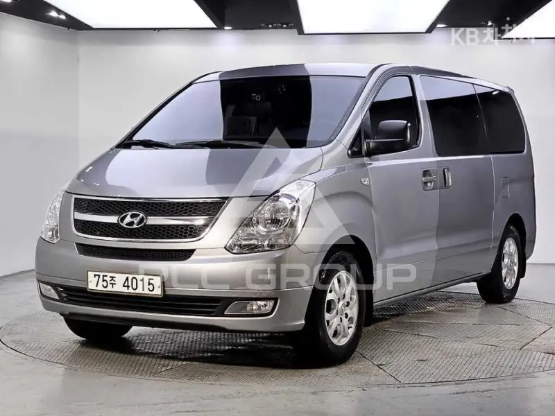 2012 Hyundai Starex