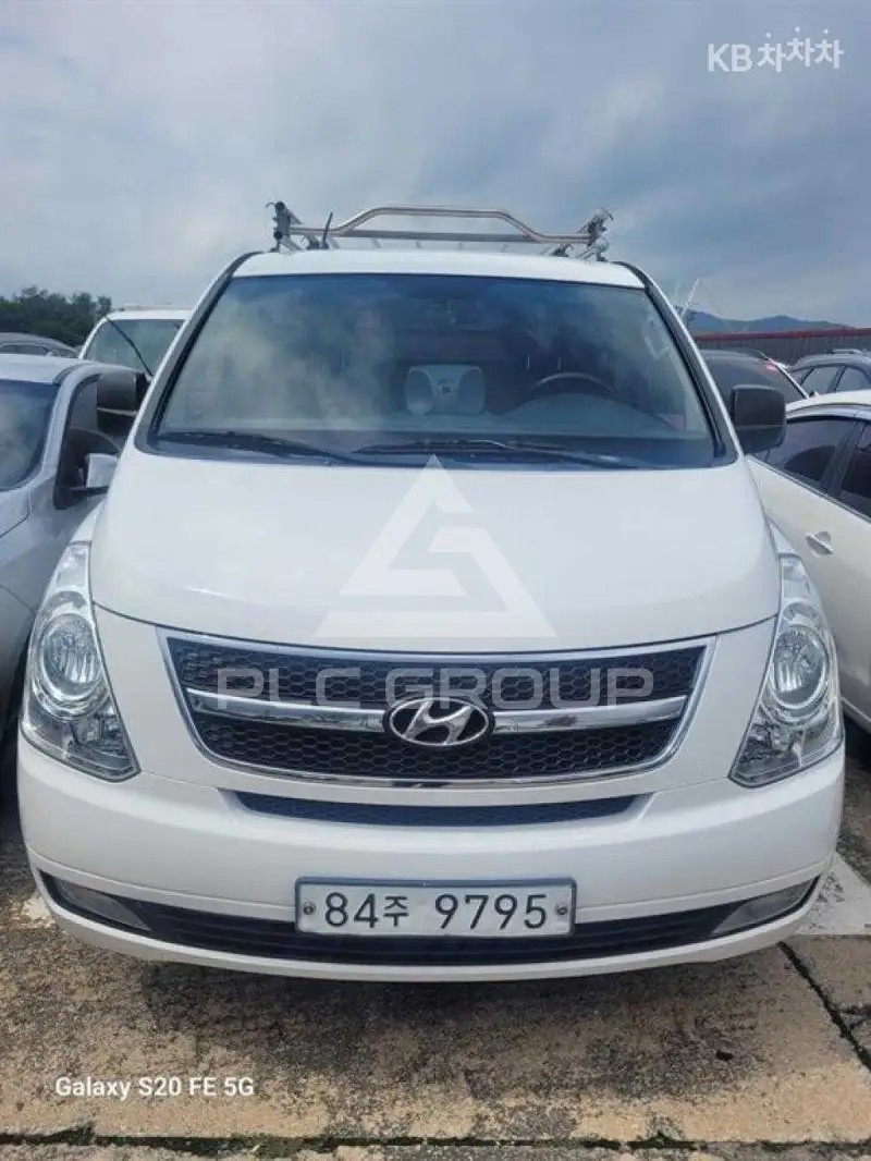 2012 Hyundai Starex