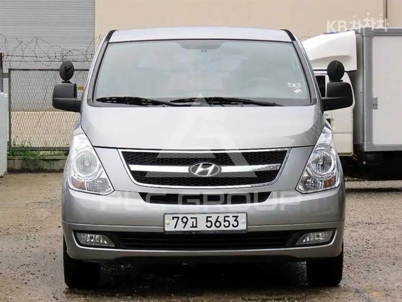 2012 Hyundai Starex