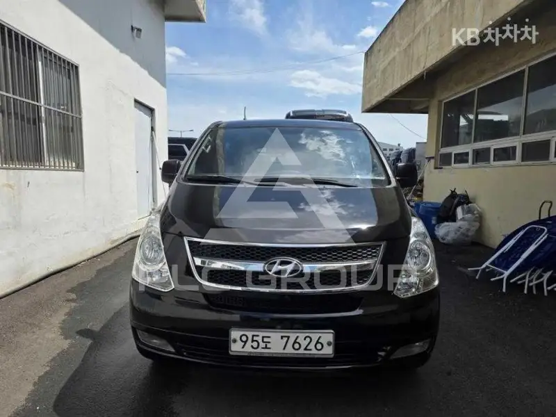 2012 Hyundai Starex