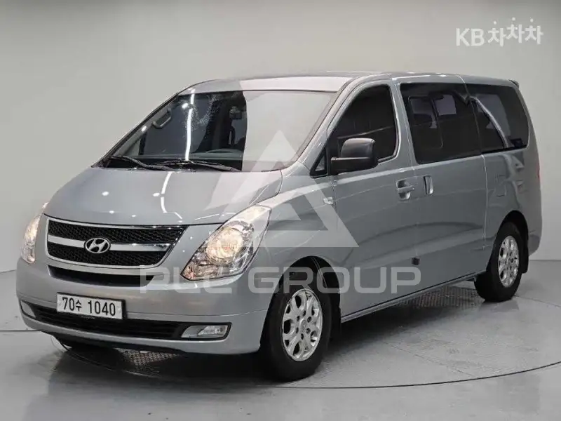 2012 Hyundai Starex