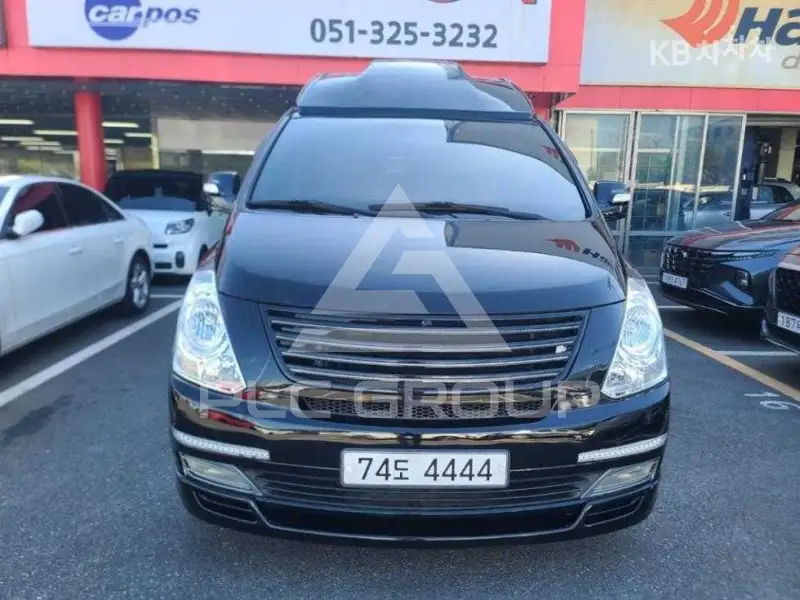 2012 Hyundai Starex