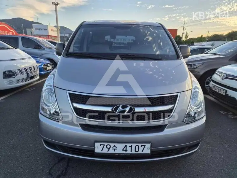 2012 Hyundai Starex