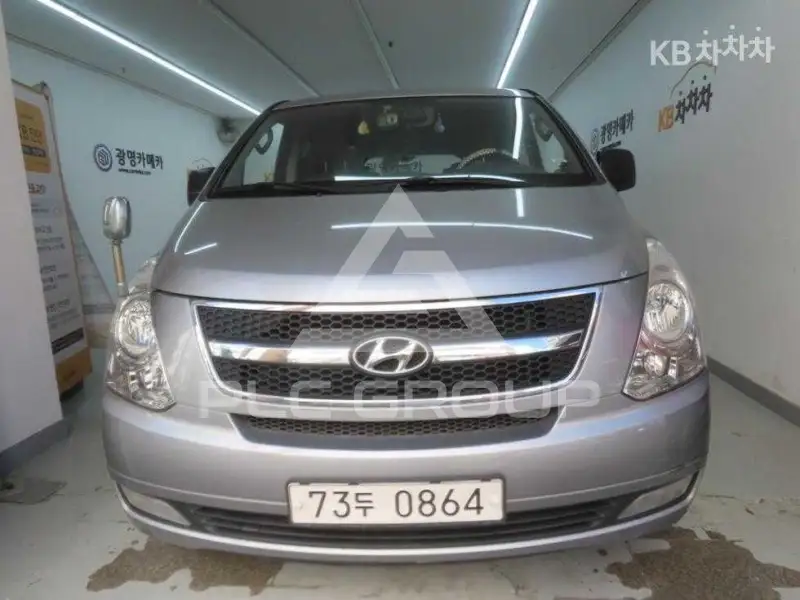 2012 Hyundai Starex