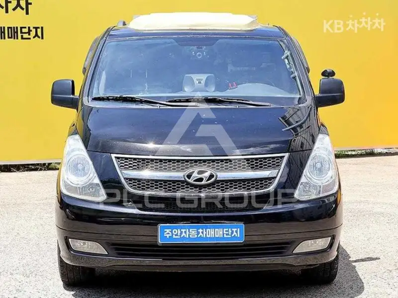 2012 Hyundai Starex