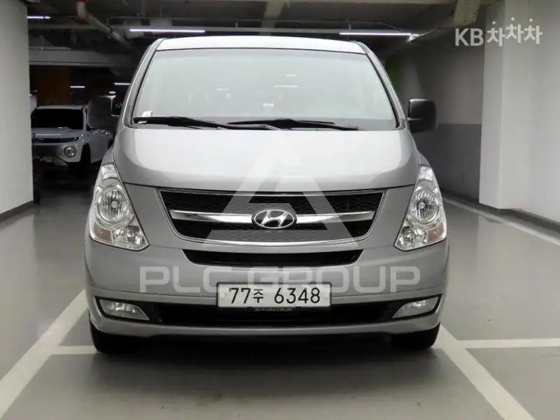 2012 Hyundai Starex