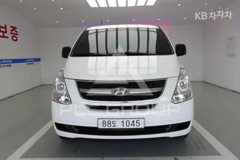 2012 Hyundai Starex