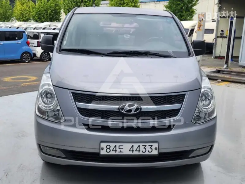 2012 Hyundai Starex