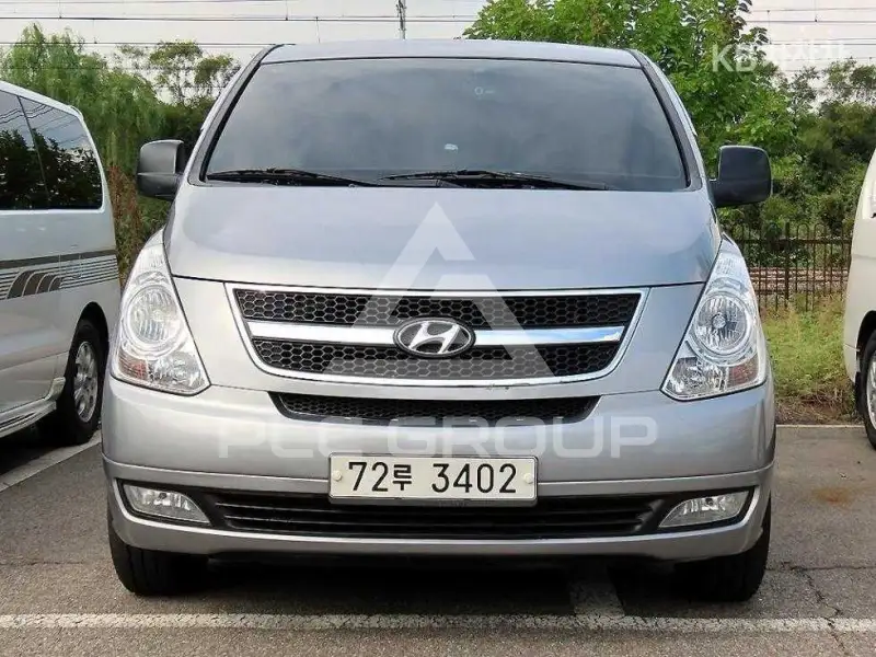 2012 Hyundai Starex