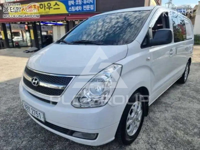 2012 Hyundai Starex