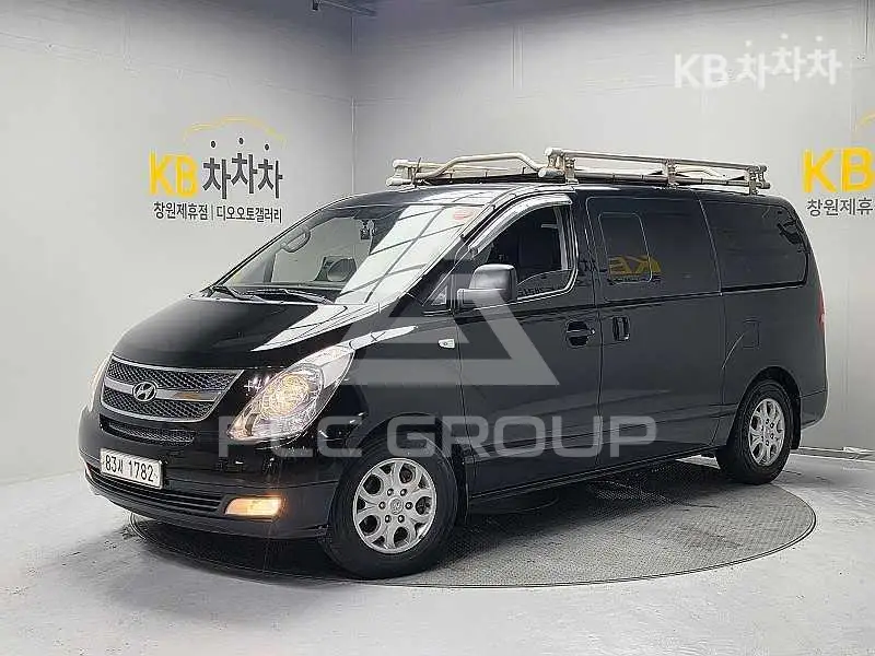 2012 Hyundai Starex