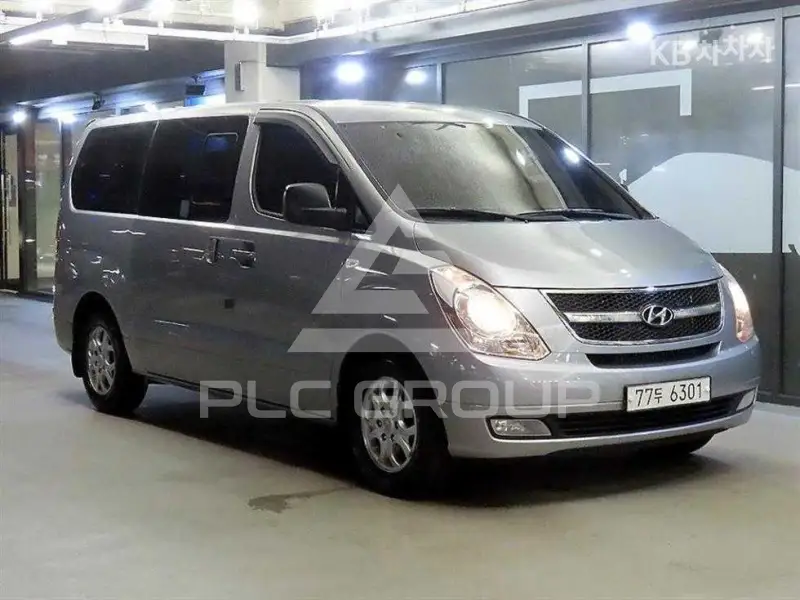 2012 Hyundai Starex