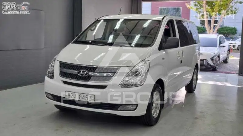 2012 Hyundai Starex