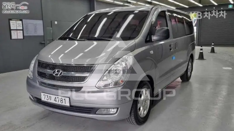2012 Hyundai Starex