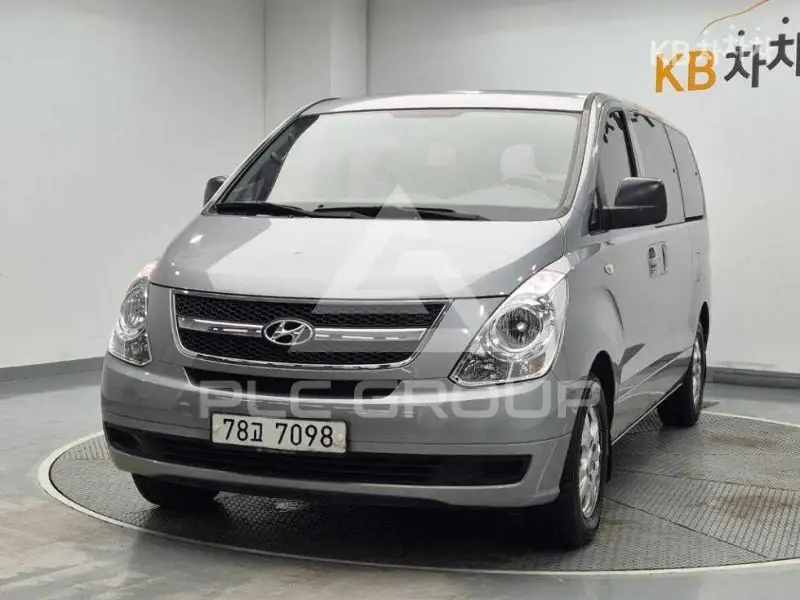 2012 Hyundai Starex