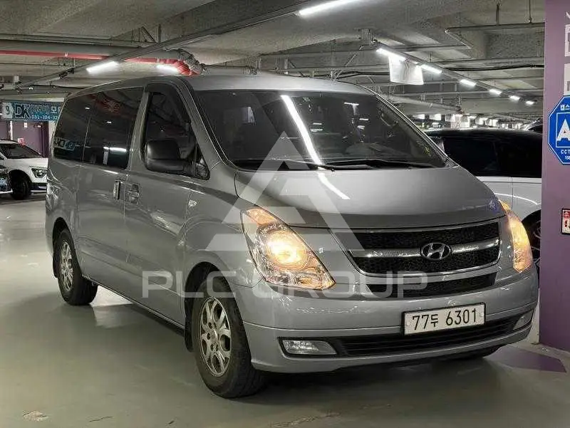 2012 Hyundai Starex